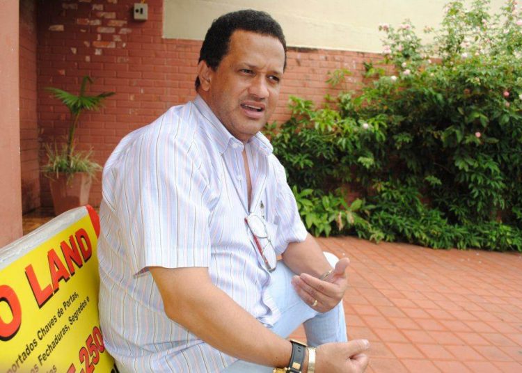 “Meu amor, desde pequeno pela Nossa Senhora, salvou muitas vidas em meu estabelecimento” – afirma Carlos, proprietário do Koyote Bar