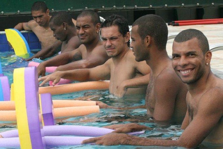 Elenco se reapresenta