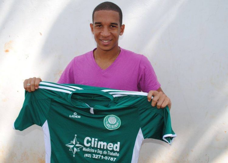 Vinícius Coelho, conhecido como Buiú, é apresentado