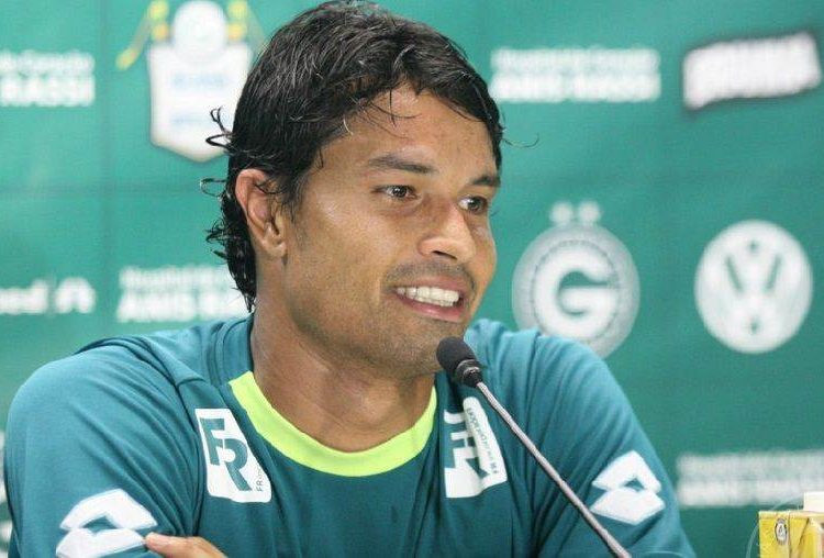 Volante acredita que a equipe esmeraldina ainda pode evoluir