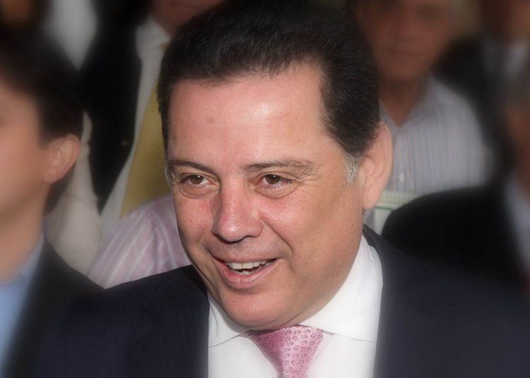 Segundo a revista, o governador Marconi Perillo montou uma central de grampos clandestina para investigar aliados e adversários políticos
