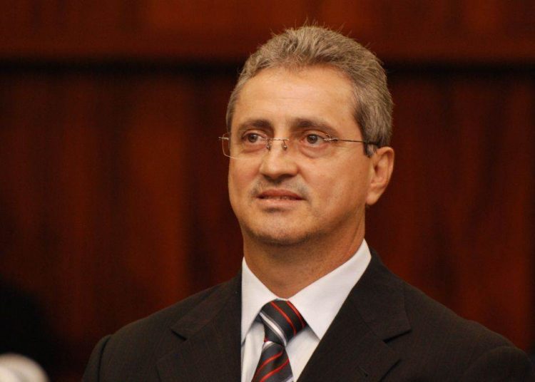 Ozair não confirma e nem nega a informação