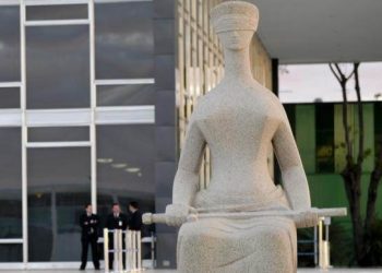 Homem atirou para cim e ninguém saiu ferido (Foto: José Cruz/Agência Brasil)