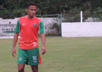 Atacante chega para reforçar o setor mais criticado da equipe