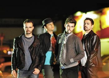 Banda apresenta clássicos do rock nacional e internacional