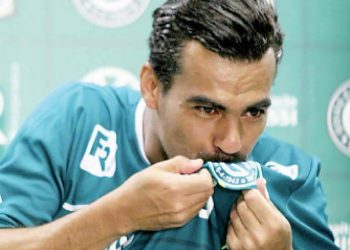 Araújo abriu o placar para o Goiás