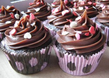 Uma das oficinas oferecidas é Montando CupCakes com Juliana Neri da Maison Cupcake