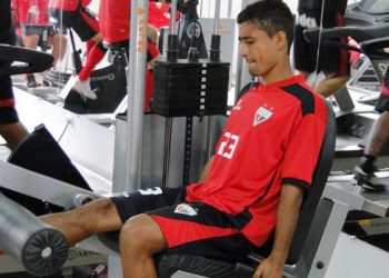 Juninho passa por problemas musculares nesta temporada
