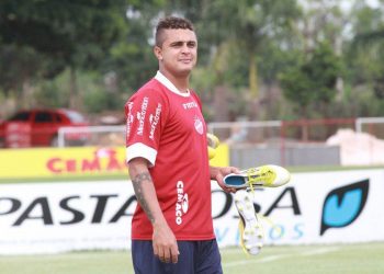 Clube não falou o tipo de indisciplina cometido pelo jogador