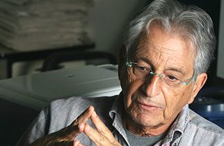 Público recebe Fernando Gabeira para palestra e debate no Café de Ideias