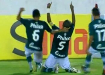 Há cinco jogos sem marcar, Alviverde vence Criciúme por 1x0.