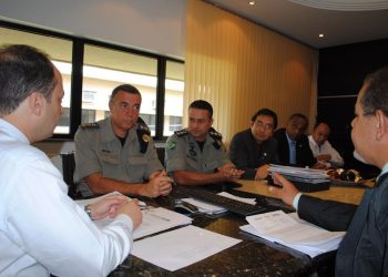 Moradores do Jardim América e Nova Suíça querem agilidade na construção da base (Foto: Valdemy Teixeira)