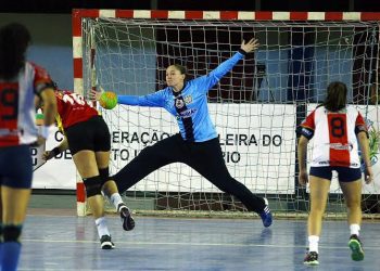 Goleira Mariana foi uma das convocadas (Foto: Randes Nunes)