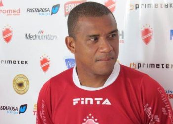 Álvaro (foto),