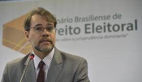 Segundo Dias Toffoli nova regra sobre doação de campanha eleitoral, com a possibilidade de proibição de doação de empresas para candidatos e partidos políticos, não valerá para as eleições deste ano