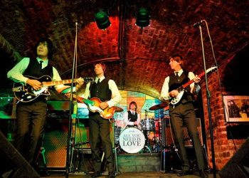 Musical passa por todas as fases do quarteto de Liverpool