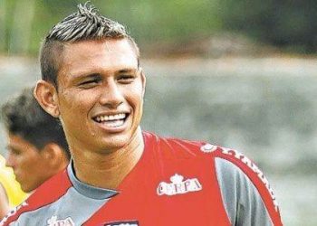 Atleta acertou rescisão na última segunda-feira