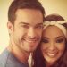 Casal feliz nas fotos do Instagram, mas brigando em público