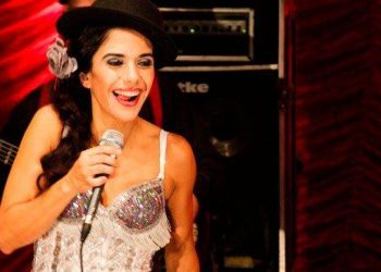Débora interpretará canções de Chico Buarque, Roberto Carlos, Caetano Veloso e mais