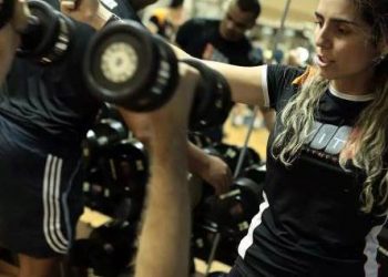 Morgana explica que quando a pessoa pratica o exercício, está liberando várias substâncias na corrente sanguínea que aumentam a sensação de bem estar e prazer