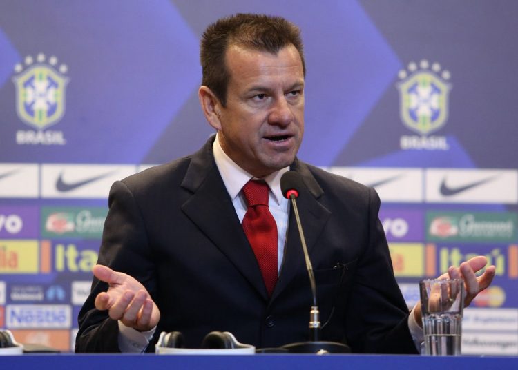 Dunga já iniciou a preparação para a Copa do Mundo de 2018