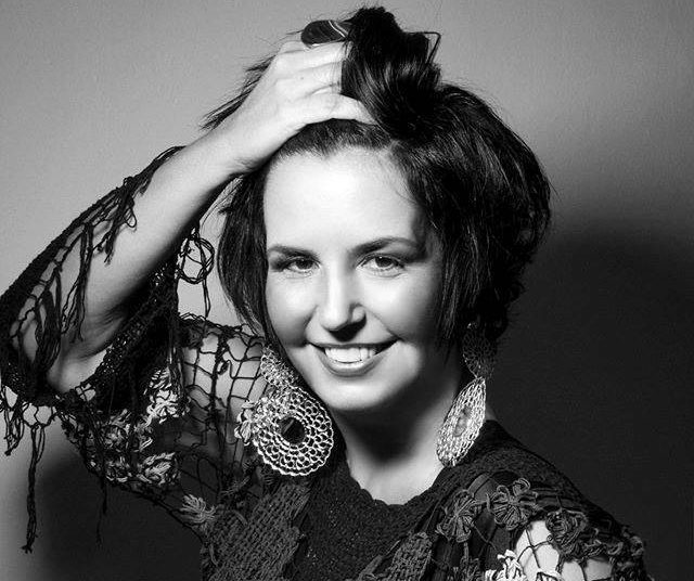 O show Mulher vai apresentar canções autorais de Elen Lara, que por sua vez, já está no seu terceiro trabalho independente