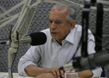 “Ele ficou refém dos aliados. Hoje, todo mundo tem o governador nas mãos. Isso é inadmissível porque reflete em desgoverno"