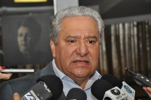 Vilmar ressalta que um senador deve manter o diálogo