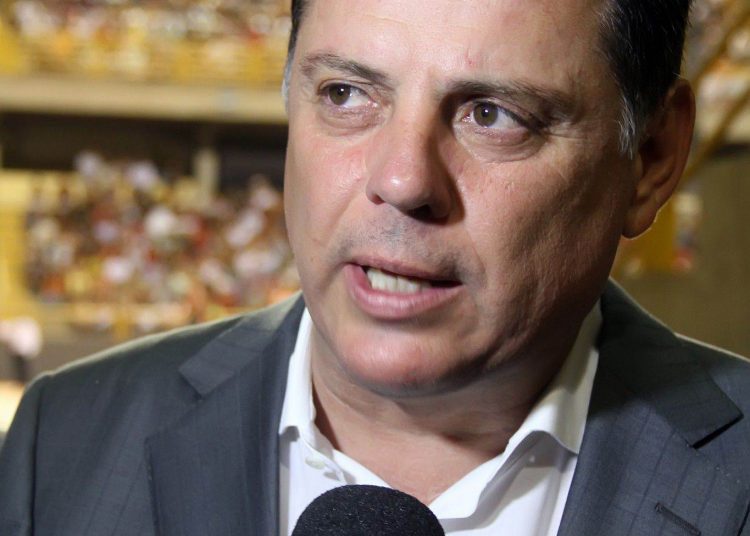 Marconi Perillo concedendo entrevista em evento no Goiânia Arena. (Foto: Marco Monteiro)