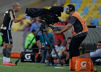 Emerson soltou a primeira bronca contra a CBF após primeiro gol