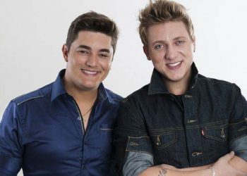Nascidos e criados em Goiânia, os dois irmãos George Henrique Guadelup de Carvalho e Rodrigo Guadelup de Carvalho conviviam no meio musical graças ao pai que era cantor