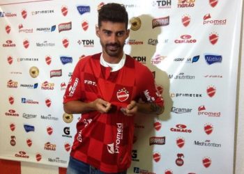 Segundo Radamés, Vila precisa de dez vitórias