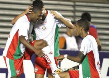 Boa Esporte fez a festa no Serra Dourada (Foto: Carlos Costa/Agência Estado)
