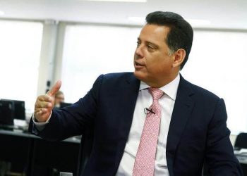 “Sempre trabalhei nesta campanha para vencer as eleições e não para que a vitória viesse já no primeiro turno”, relatou Perillo