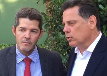 Delegado Waldir considera a possibilidade de deixar o PSDB