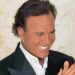 Julio Iglesias é um dos principais nomes da música romântica internacional