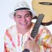No repertório estão músicas próprias como Pra Namorar, além de clássicos do forró