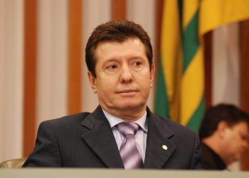 Zé Nelto, foto 2, cobra expulsão imediata dos chamados infiéis / Foto: Divulgação