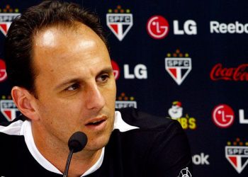 Rogério confirmou ser pai de um garoto de dois anos