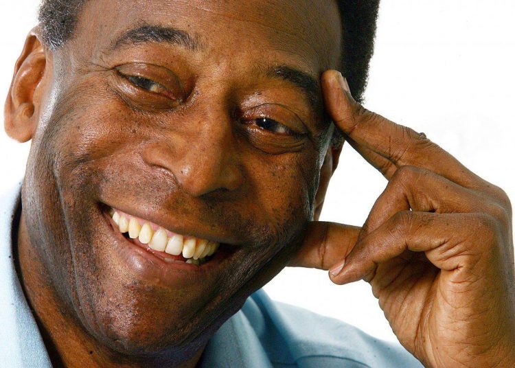 Pelé está na UTI do hospital Albert Einstein, em São Paulo
