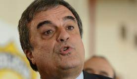 Na opinião de Cardozo, os corruptos devem ser punidos, mas a economia não pode ser “atingida” (Foto: Elza Fiúza/Agência Brasil)