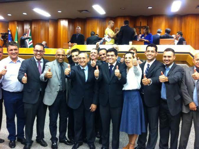 Anselmo comemora vitória