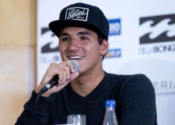 Gabriel Medina é o novo campeão de surfe