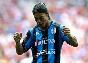 Ronaldinho ficou sem aparecer no Querétaro por duas semanas