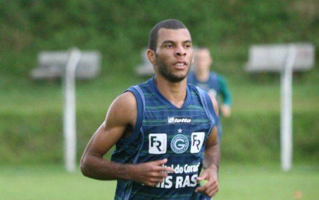 Amaral foi revelado pelo Goiás e deve ir jogar no Palmeiras