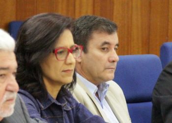 Votação, que precisa acontecer esse mês para valer em 2015, promete ser acirrada