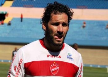 O atacante Frontini é um dos reforços do Tigrão pra nova temporada (Foto: Léo Iran)
