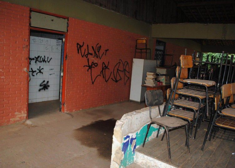 Zezão está sem verba para realizar as reformas que são extremamente necessárias para o bem-estar dos alunos