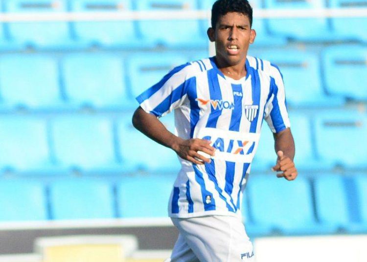 Bocão é o novo lateral-direito do Goiás