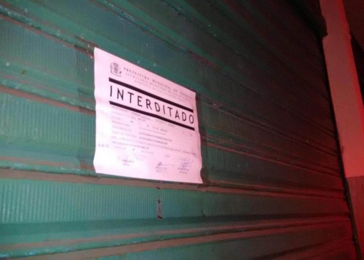 Bar é interditado, em Goiânia